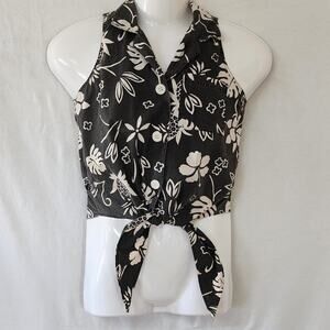 India Garment New York Floral  Black and White Sleeveles Tie Crop Top W SZ  Med